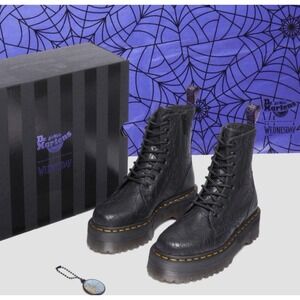 DR. MARTENS  x WEDNESDAY 32224001 NAPPA_LUX_JADON_WDN_BLACK 2025 Limited